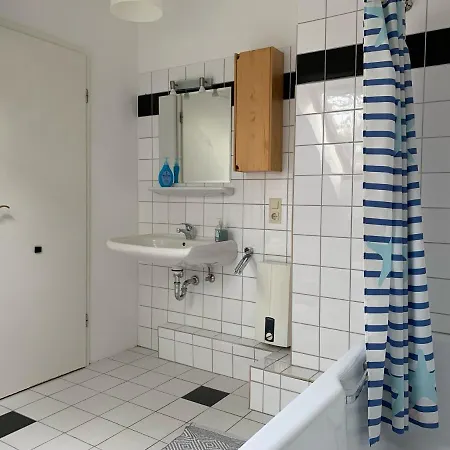 Kleines Apartment In Moenchengladbach-Neuwerk Buitenkant foto
